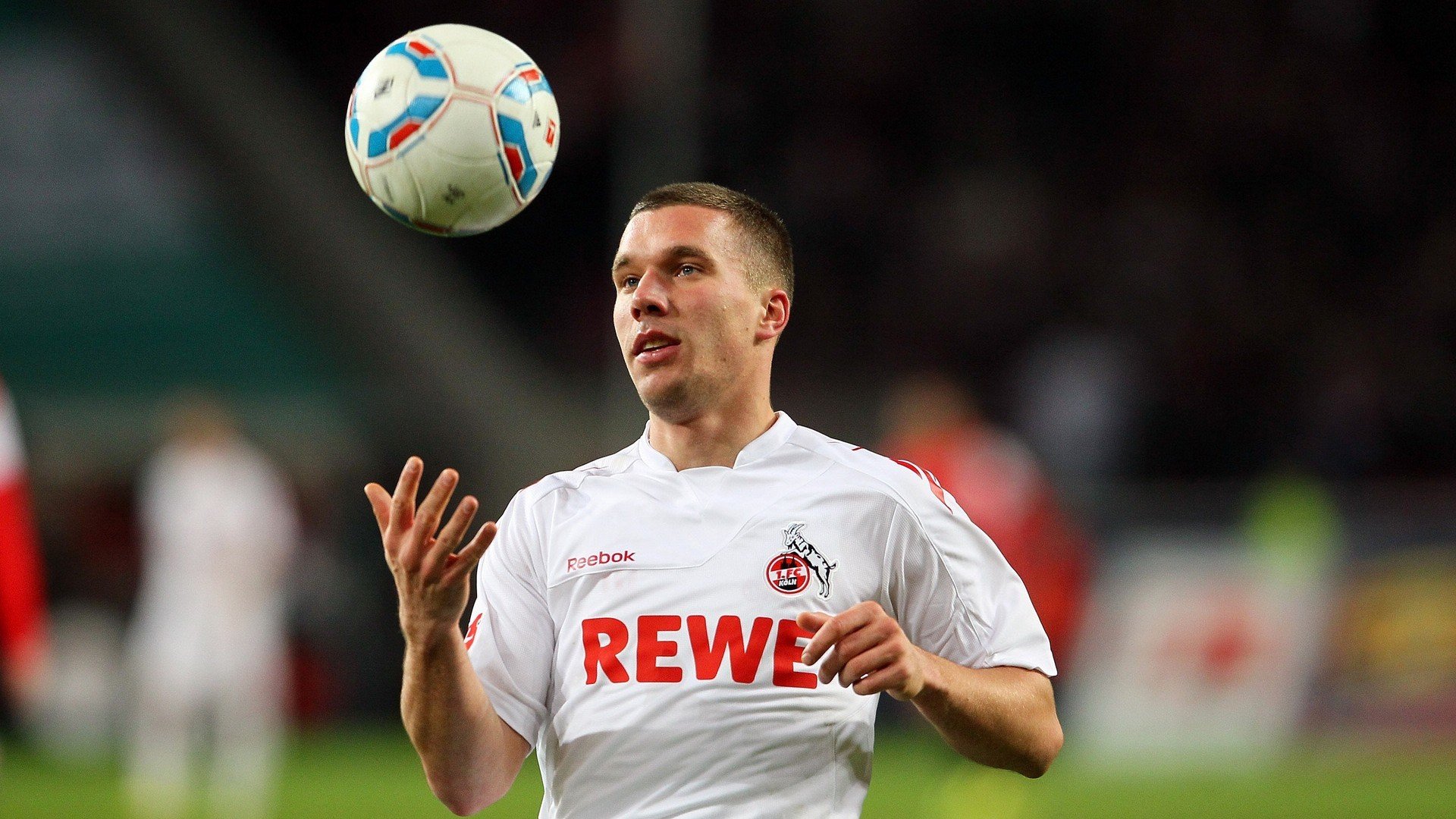 阿尔瓦雷斯赛道封王，德国战术足球暗藏同一制胜法典