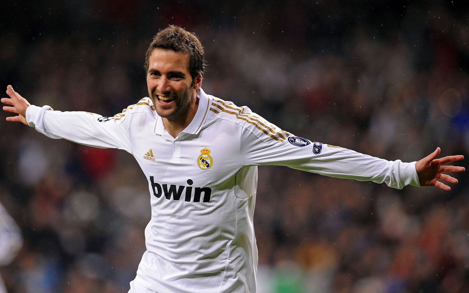 英超争冠焦点战，曼城与阿森纳的战术博弈，湖人淘汰赛过关广厦的启示