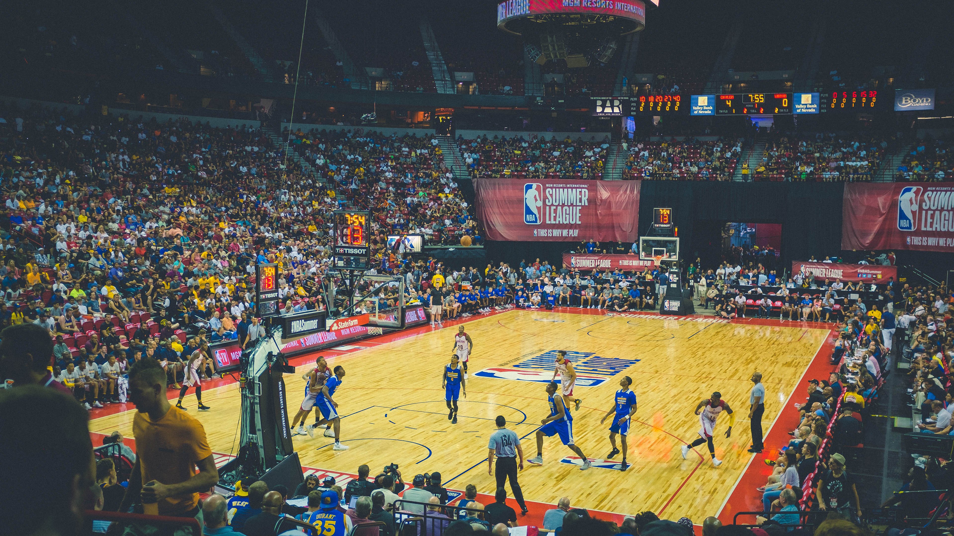 冰与火的较量，当北欧铁骑遇上南美狂舞，内马尔在不存在的战场上重生